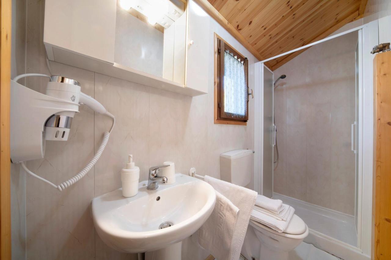 バルツィオ Casa Rododendroヴィラ エクステリア 写真